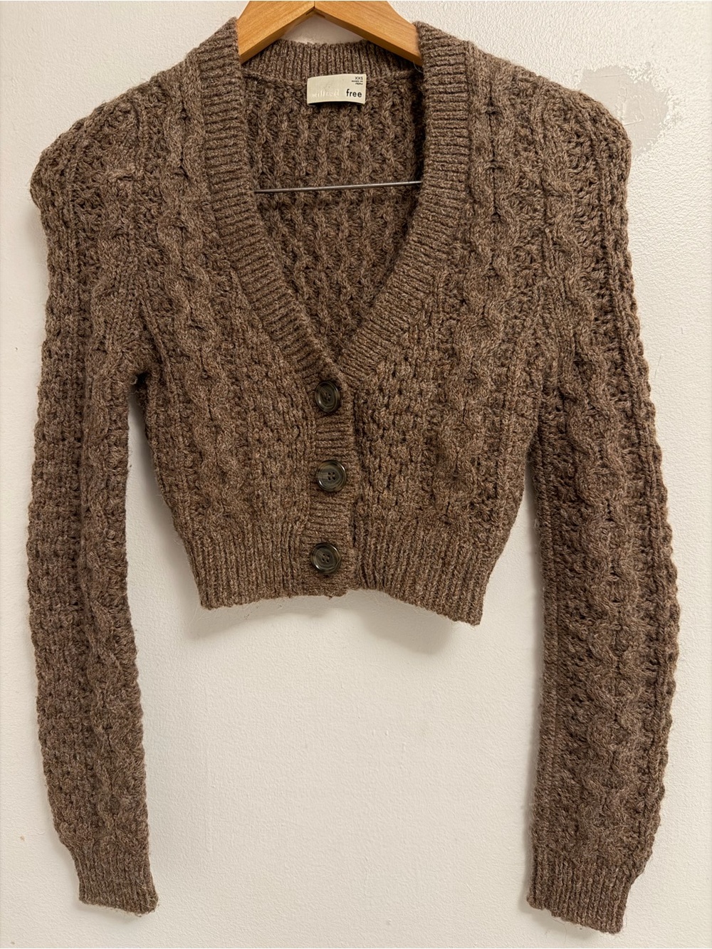 Wilfred Brown Cable-Knit Cropped V-Neck Cardigan